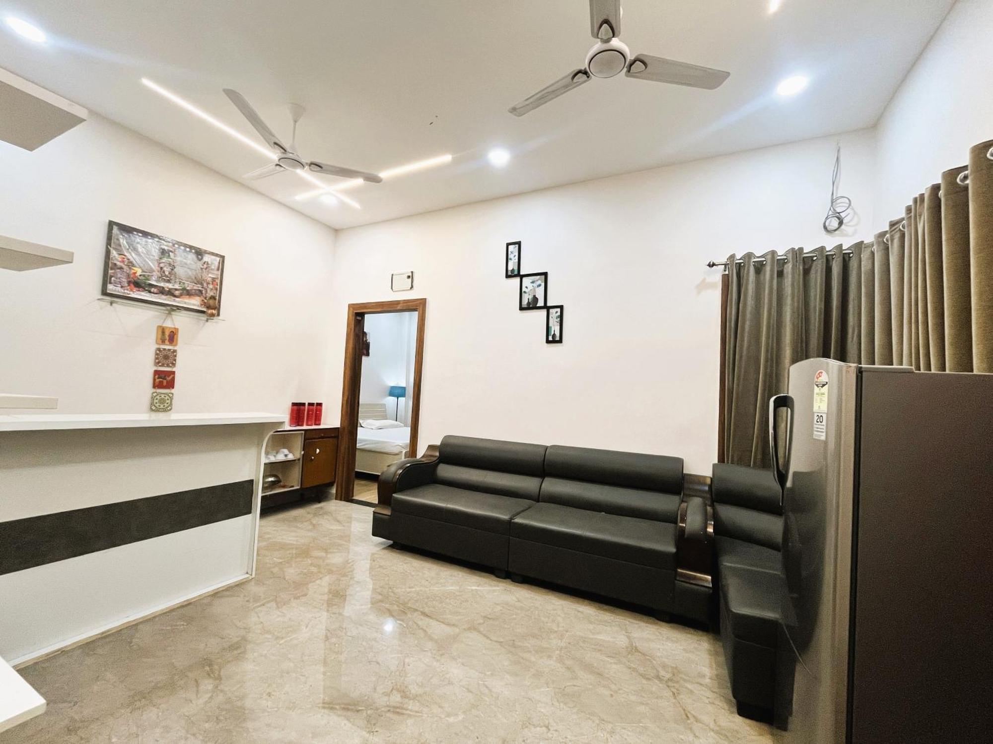 Shree Stay Inn Luxe' Holiday Home Ujjain Eksteriør billede