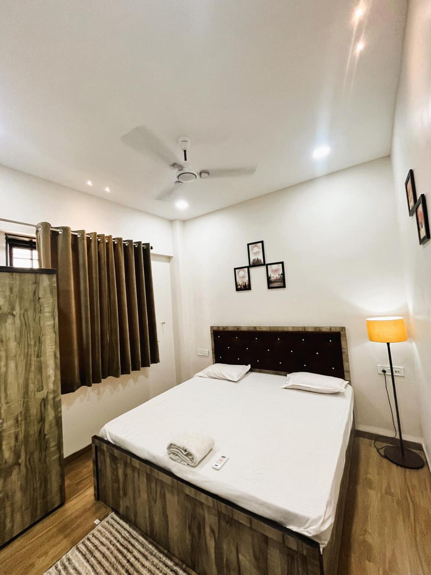Shree Stay Inn Luxe' Holiday Home Ujjain Eksteriør billede
