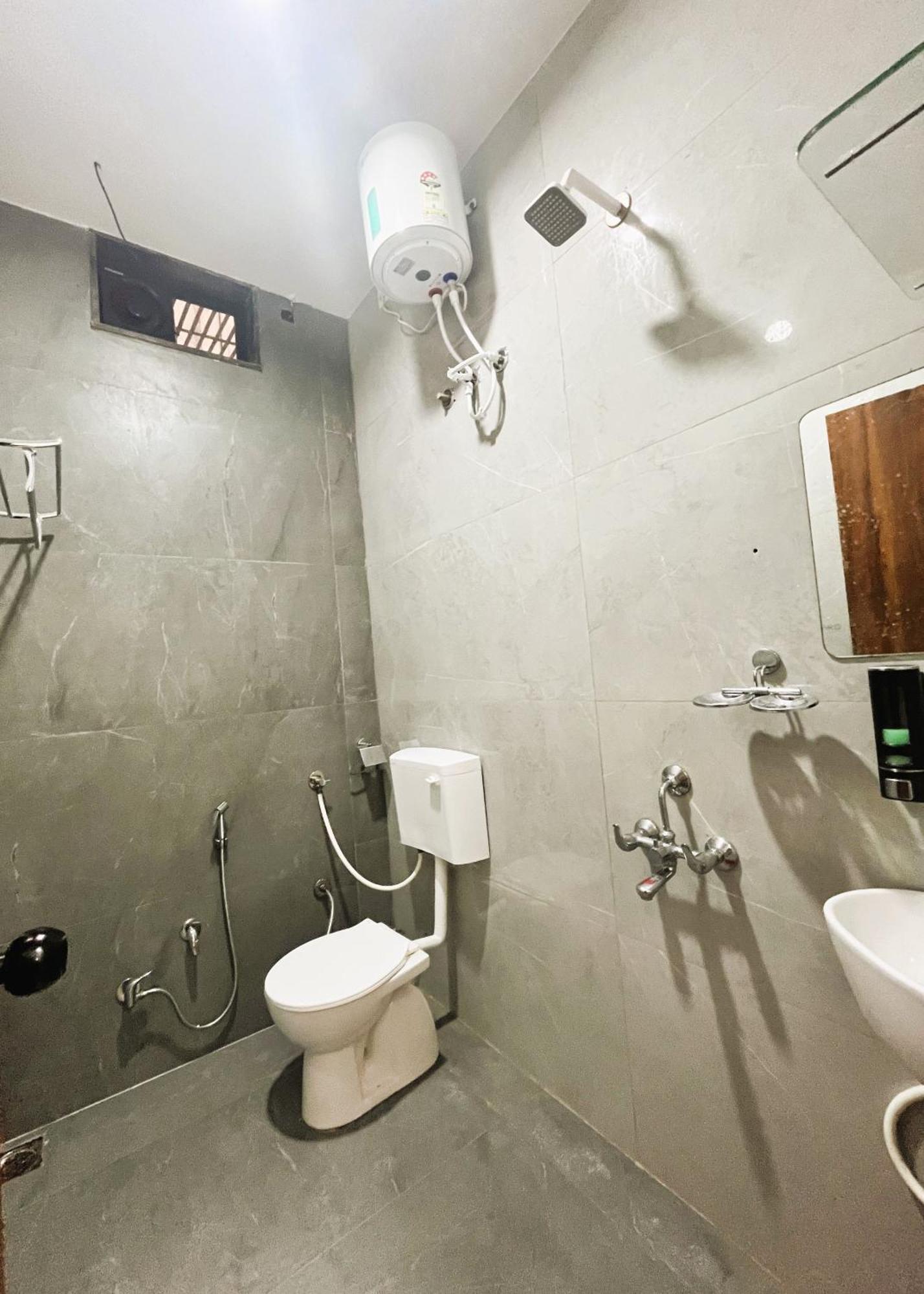 Shree Stay Inn Luxe' Holiday Home Ujjain Eksteriør billede